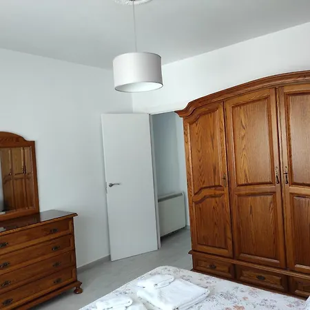 Apartment Area Pequena 2