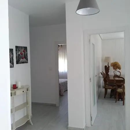 Area Pequena 2 Apartment