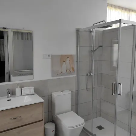 Apartamento Area Pequena 2 Ézaro