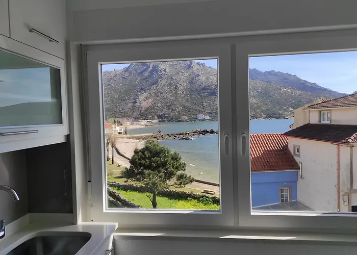 Area Pequena 2 * Ézaro